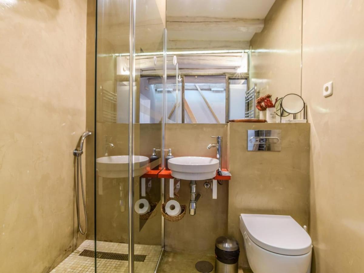 Apartamento En La Plaza De Lavapies Para 4 Personas Madrid Exterior foto